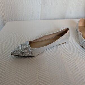 Aldo Silver Sparkle Pointy Toe Flats Size 9 Rhinestone Embellished Metallic